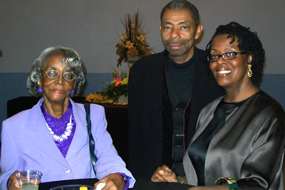 Deborah Smith Pollard with mother and husband